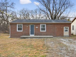 3944 N Elizabeth Street, Indianapolis, IN 46226