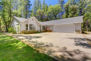 10173 Dixon Rd, Grass Valley, CA 95945
