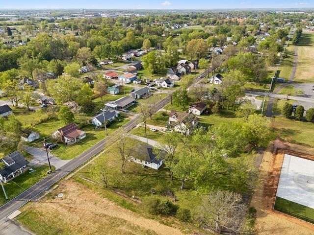313 Portland Blvd, Portland, TN 37148