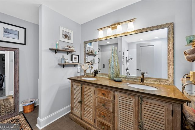 522 Cherry Street 301, Macon, GA 31201