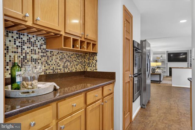 1651 LOZANO DR, Vienna, VA 22182