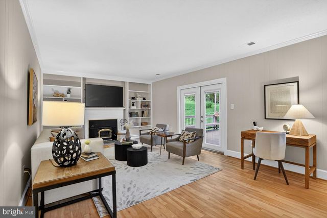 1651 LOZANO DR, Vienna, VA 22182