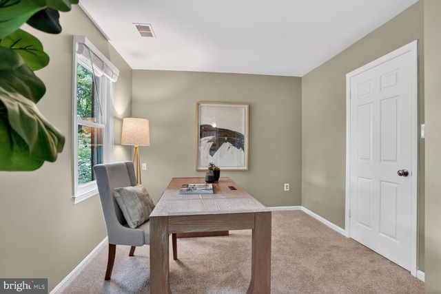 1651 LOZANO DR, Vienna, VA 22182