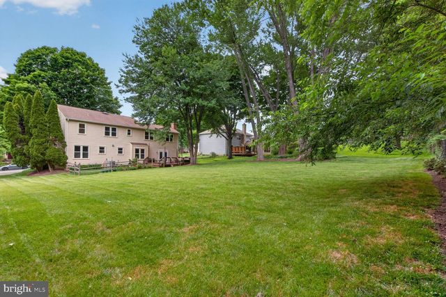 1651 LOZANO DR, Vienna, VA 22182