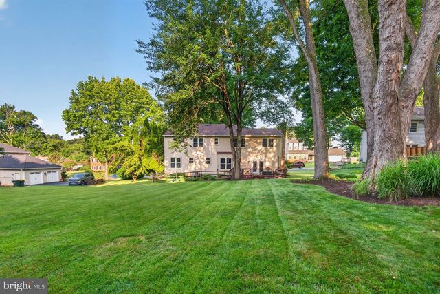 1651 LOZANO DR, Vienna, VA 22182