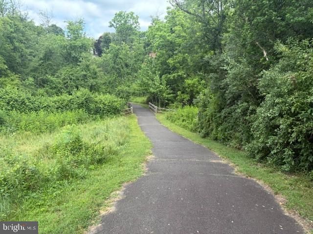 1651 LOZANO DR, Vienna, VA 22182