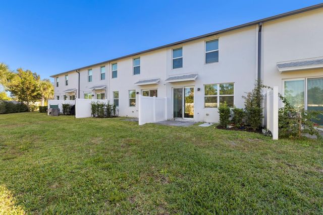 1653 Lindley Street, West Palm Beach, FL 33407