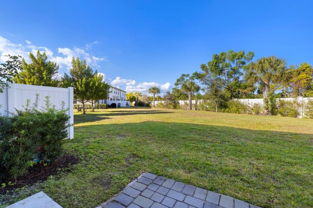 1653 Lindley Street, West Palm Beach, FL 33407