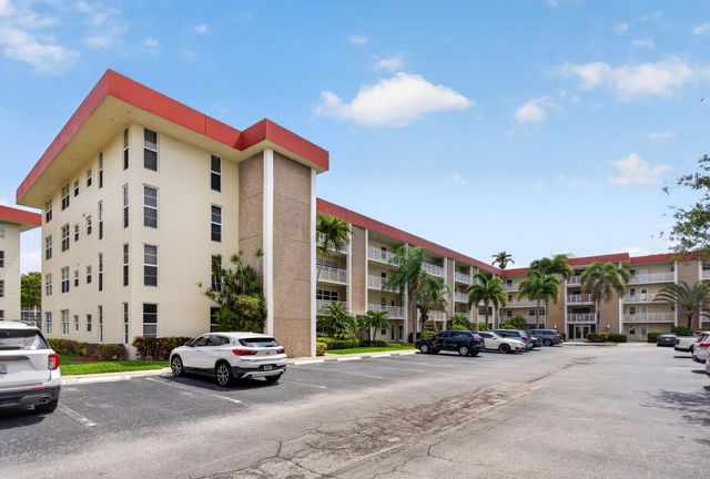 3100 NE 48th Court 214, Lighthouse Point, FL 33064