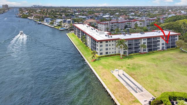 3100 NE 48th Court 214, Lighthouse Point, FL 33064