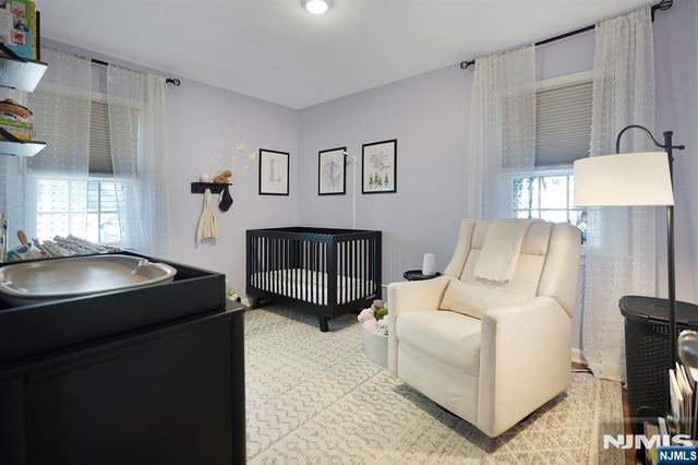123 Summit Avenue, Waldwick, NJ 07463