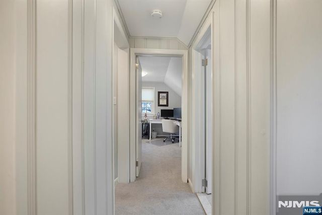 123 Summit Avenue, Waldwick, NJ 07463
