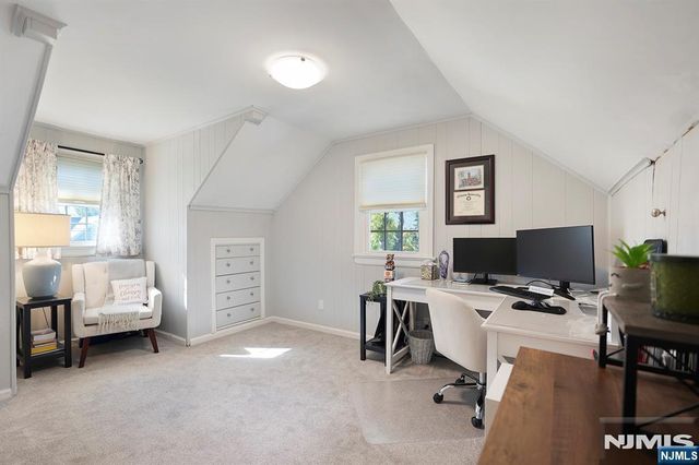 123 Summit Avenue, Waldwick, NJ 07463