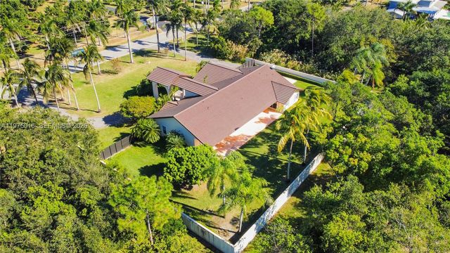 14350 SW 232nd St 14350, Miami, FL 33170