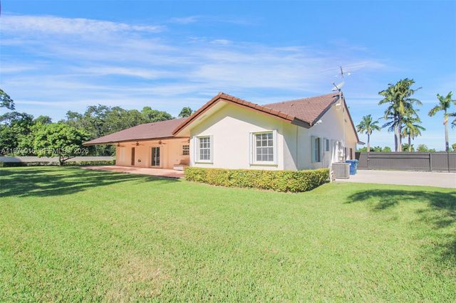 14350 SW 232nd St 14350, Miami, FL 33170