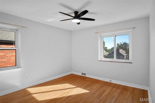 6611 Pernod Avenue, St Louis, MO 63139