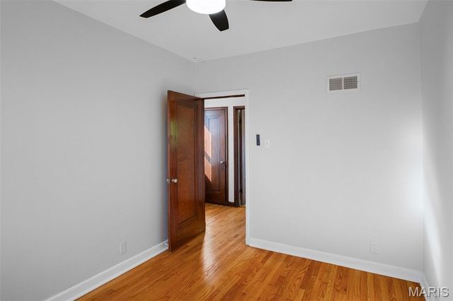 6611 Pernod Avenue, St Louis, MO 63139