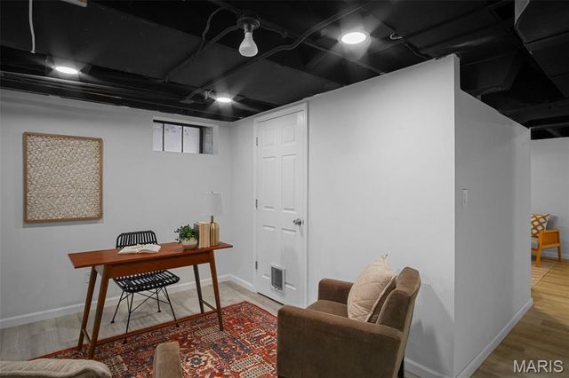 6611 Pernod Avenue, St Louis, MO 63139