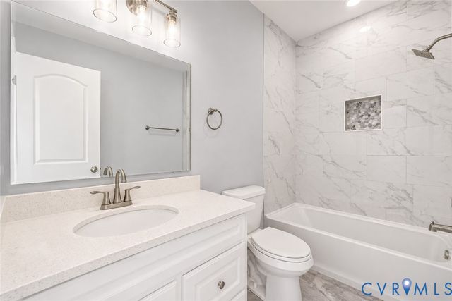 321 Mistletoe St, Petersburg, VA 23803