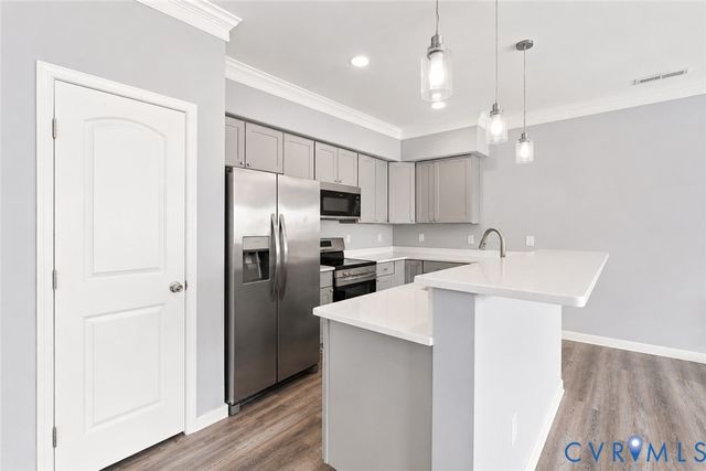 321 Mistletoe St, Petersburg, VA 23803