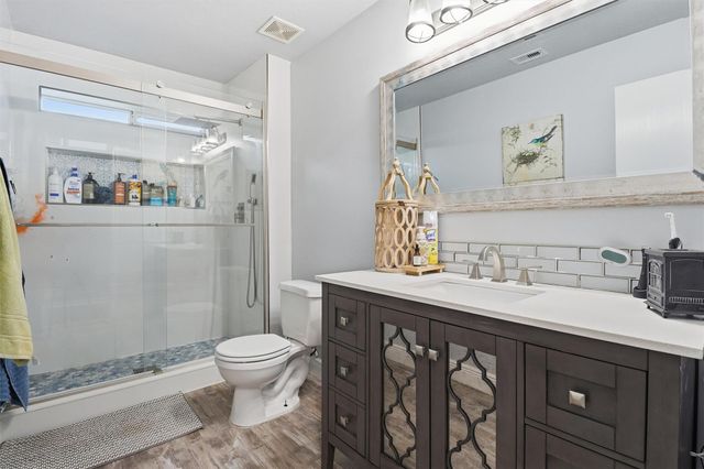 10858 Shannon Mills Lane, Houston, TX 77075