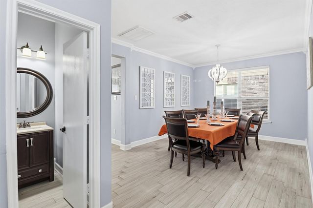 10858 Shannon Mills Lane, Houston, TX 77075