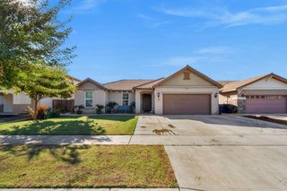 1379 W Ambassador Way, Hanford, CA 93230