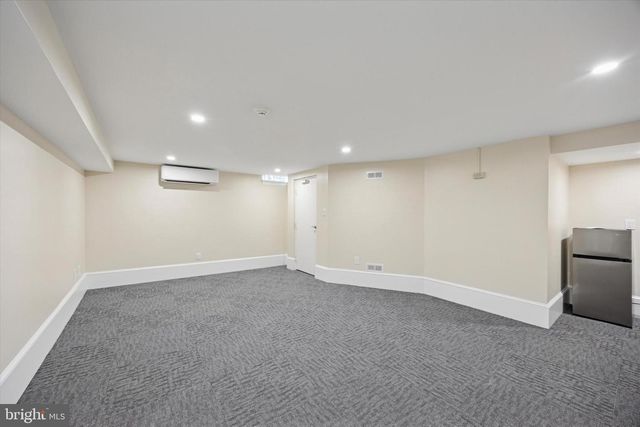 21 S CLINTON ST, Doylestown, PA 18901