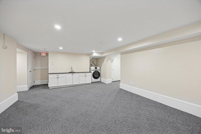 21 S CLINTON ST, Doylestown, PA 18901