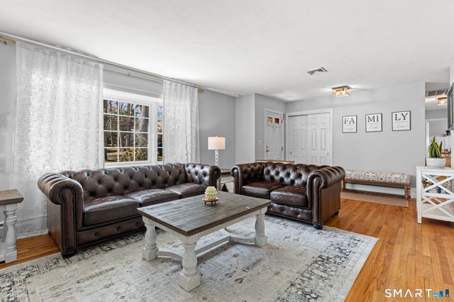 19 Merrimac Drive, Trumbull, CT 06611