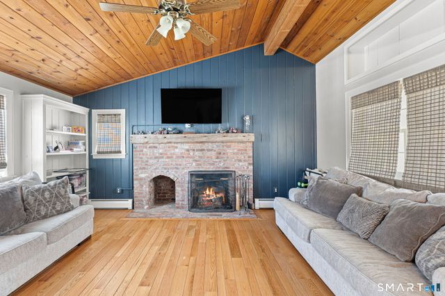 19 Merrimac Drive, Trumbull, CT 06611