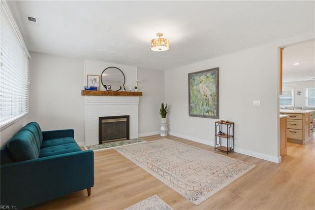 2933 Cape Henry DR, Virginia Beach, VA 23451