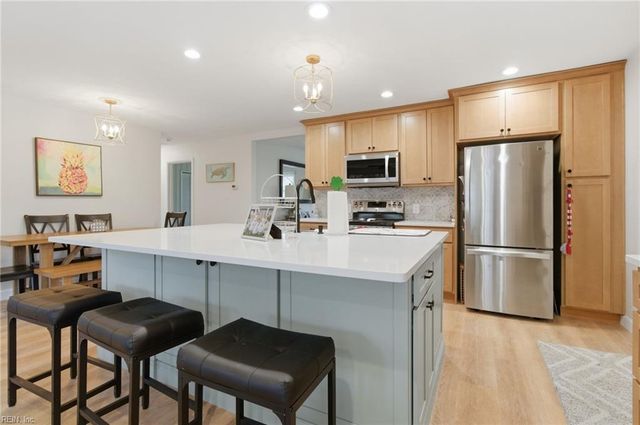 2933 Cape Henry DR, Virginia Beach, VA 23451
