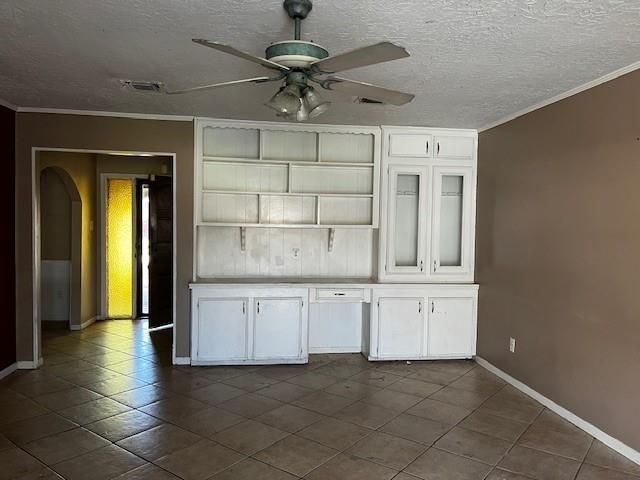 13610 Lynnwood Lane, Sugar Land, TX 77498