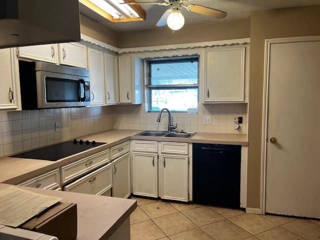 13610 Lynnwood Lane, Sugar Land, TX 77498