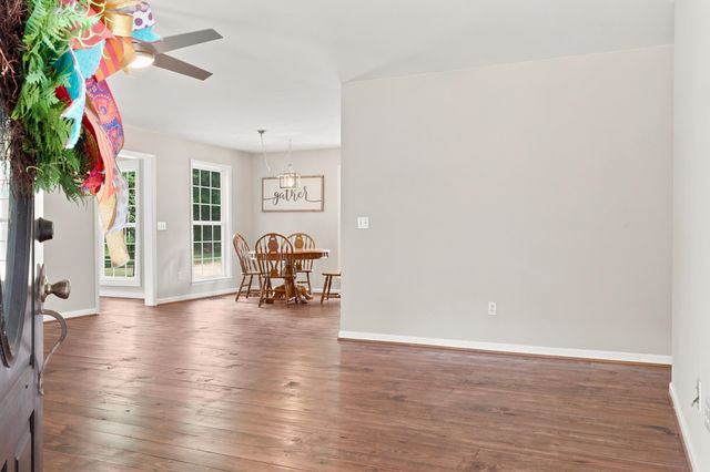188 Aimwell Rd., Andrews, SC 29510