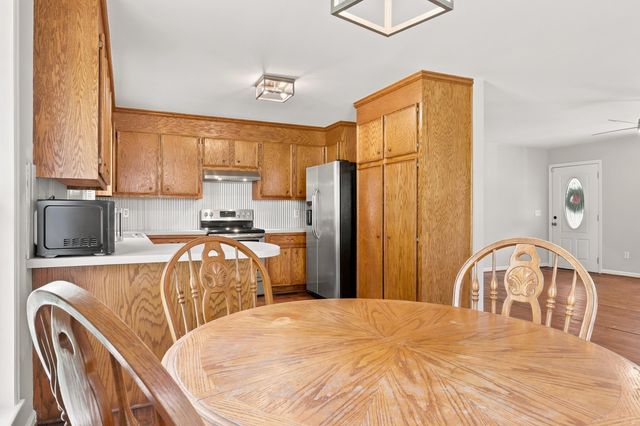 188 Aimwell Rd., Andrews, SC 29510