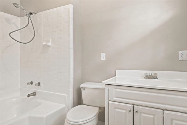 188 Aimwell Rd., Andrews, SC 29510