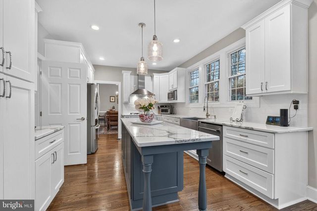 518 BRENTWOOD CT, Vienna, VA 22180