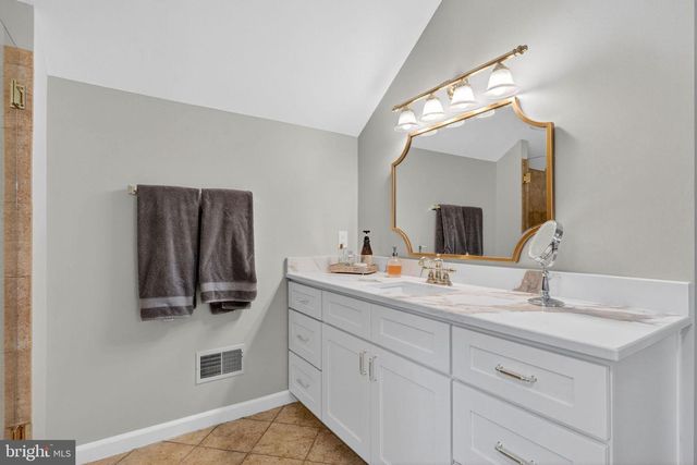 518 BRENTWOOD CT, Vienna, VA 22180