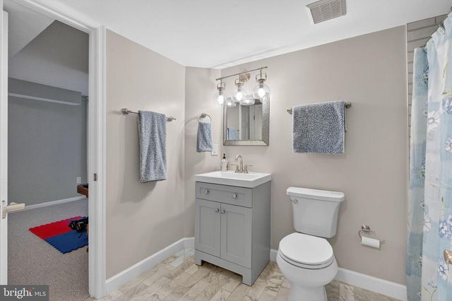 518 BRENTWOOD CT, Vienna, VA 22180