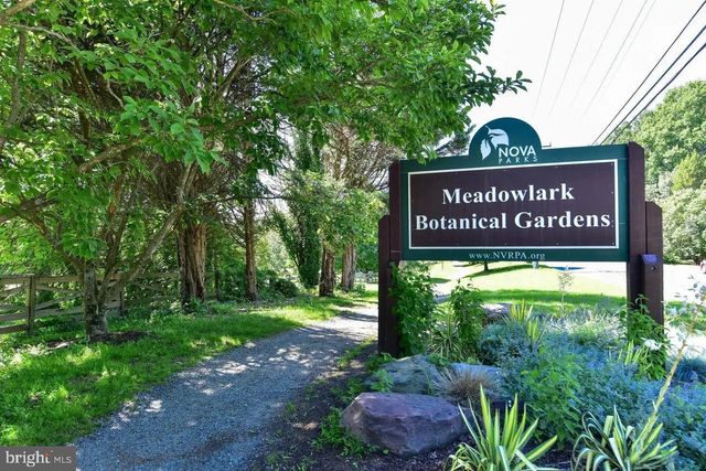 518 BRENTWOOD CT, Vienna, VA 22180