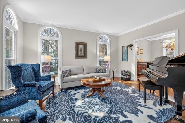 518 BRENTWOOD CT, Vienna, VA 22180