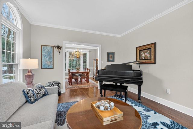 518 BRENTWOOD CT, Vienna, VA 22180