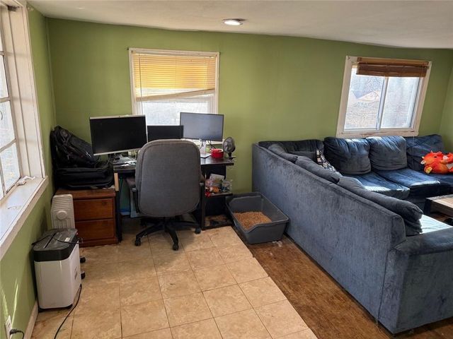 6028 NEWTON Street, Overland Park, KS 66202