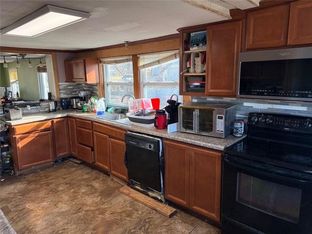 6028 NEWTON Street, Overland Park, KS 66202