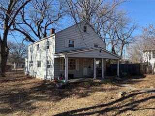 6028 NEWTON Street, Overland Park, KS 66202