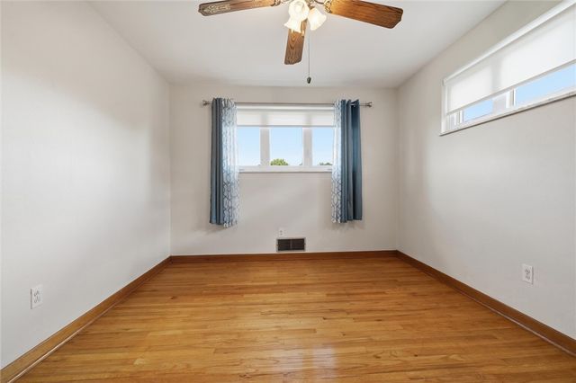 14332 Roberta Dr., North Huntingdon, PA 15642