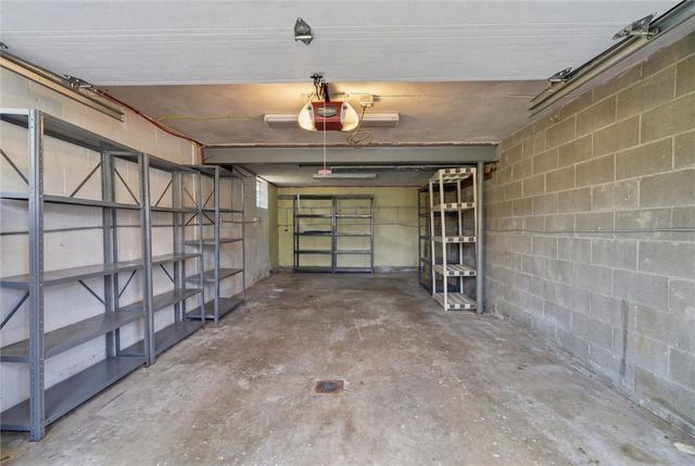 14332 Roberta Dr., North Huntingdon, PA 15642