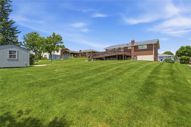 14332 Roberta Dr., North Huntingdon, PA 15642